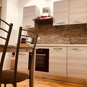 https://vt-home-appartamento-milano-zona-navigli.italymilanhotels.net